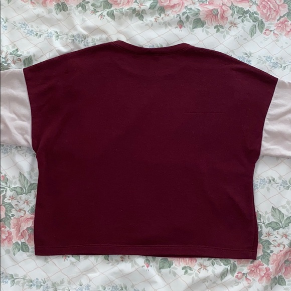 Cropped Color Blocking Sweater - Picture 3 of 4